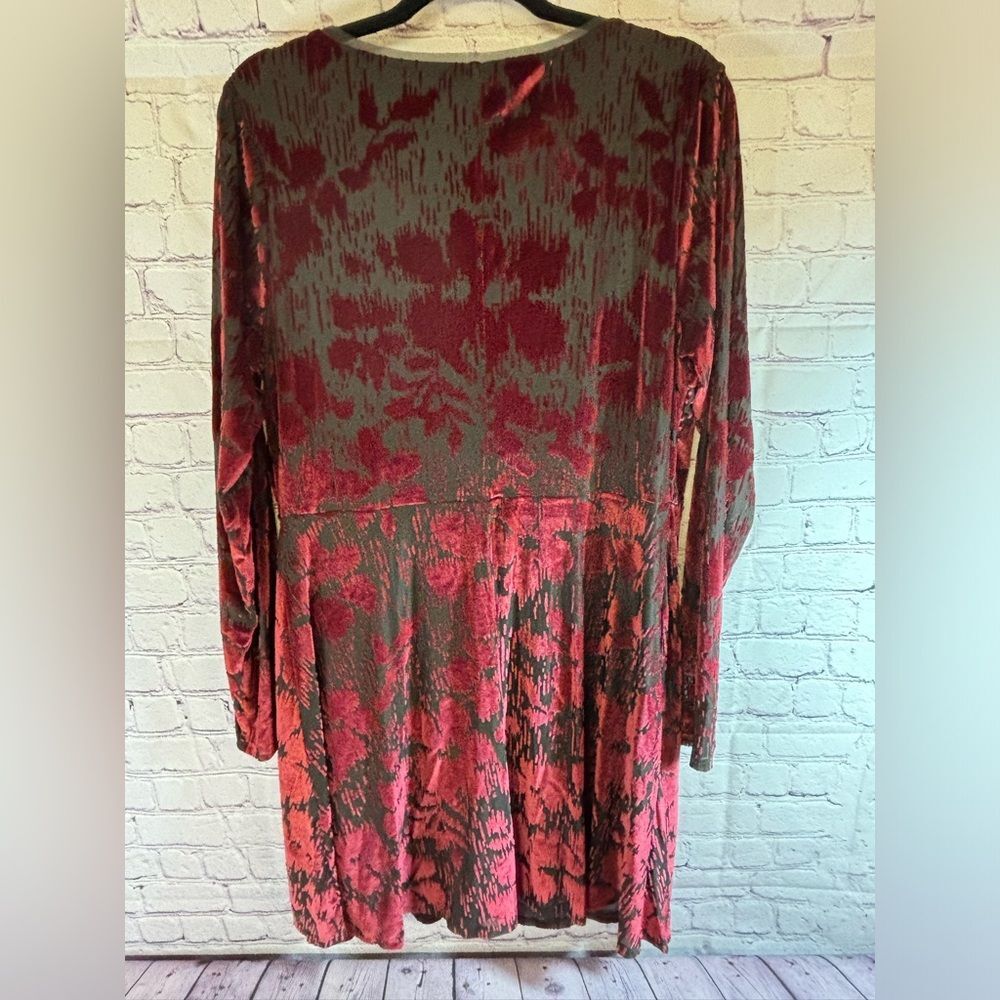 Simply Vera Vera Wang Red and Green Long Sleeve Dress